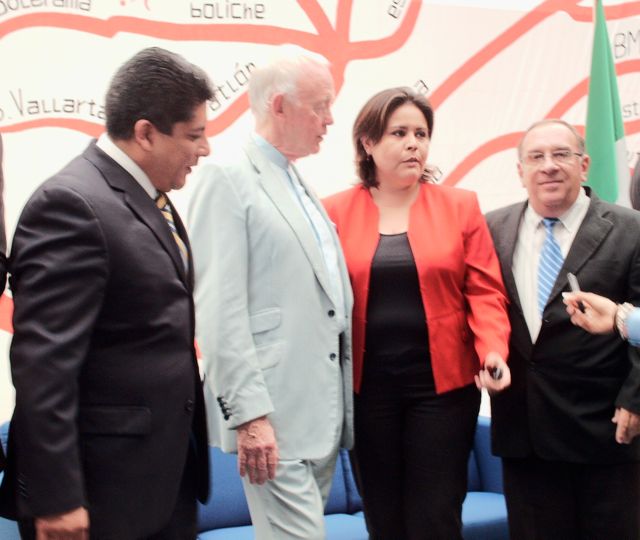 Ing. David, Tony Buzan, Lic. Lupita  y Michaelis